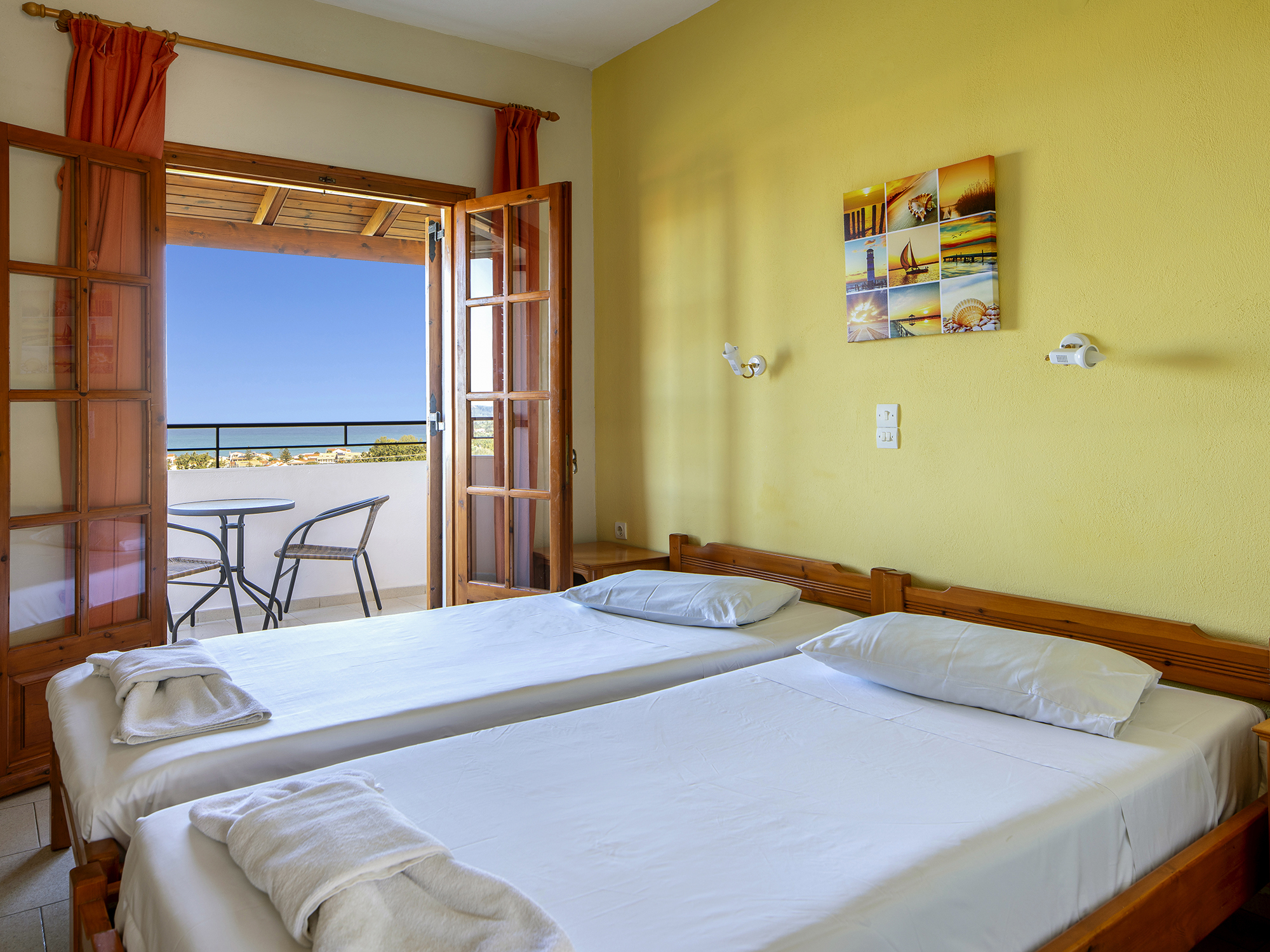 Signature Suite Living Room